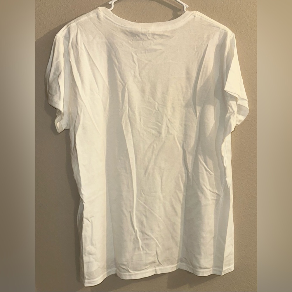 NWT Women’s Size XL‎ Hawaii Kauai Embroidered Flowers White Short Sleeve T-Shirt - Picture 3 of 7